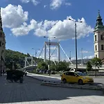 Budapest Diamond Flat