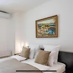 Buda Gem Apartment With Parking