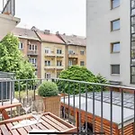 Buda Gem Apartment With Parking