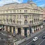 Spacious Apartment In The Central