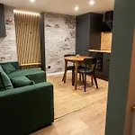 Asti Gold Apartment