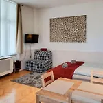 Astoria Apartment