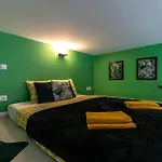 Jungle & Marble Apartments