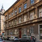 Luxurious & Spacious Central Apartment In The Kertesz Street
