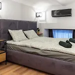Parliament Dream Apartment!