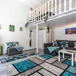 Corvin City Centre Apartment