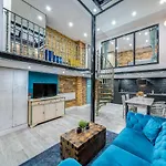 City Center Loft Haven: Modern Elegance