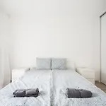 Apartment Downtown Lonyay 38