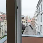 Newsunny Apartment At The Budacastle