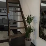 Central King Apartment
