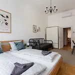 Urania Apartments