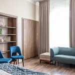 Luxurious Elizabeth St Residence With Sauna
