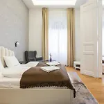 Crystal Cove 2-Bdr Apartment