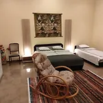 Marxim Apartments
