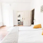 Danube Dwelling Aulich Utca 3