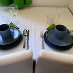 Violet Apartment, Cute Place Near Corvin Plaza, With Ac