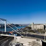 Ultimate Panorama Central Luxury!