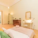 Cozy Apartment In The Heart Of Budapest, 5 Bedrooms