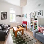 Cosy Rock Apartment