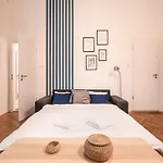 A20- Bp Modern Boutique Apartments