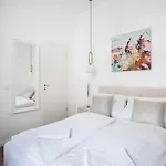 E13 - Grand Boulevard Heritage Suite - Best Location By Bqa