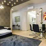 Andrassy Str. Luxury Apartment