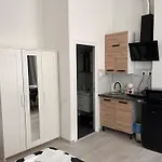 Mano Studios Budapest I