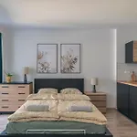 Central Rivergem Studio