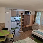 Apartment Patrícia with garden