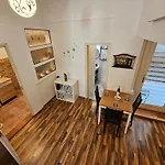 The Greenest Vintage Lodging