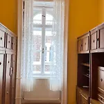 Jozsef 69 Apartment - 2Brs, 5M To Newyork Cafe