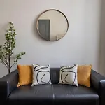 Charming & Cozy Stylish Apartment In The Heart Of Budapest