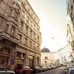 Ultra Central - Next To The Synagogue - Air Conditioning