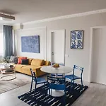 Rumy Design Apartment