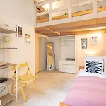 Central - Comfy Studio With Ac