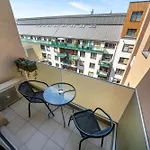 Elagant City Nest Two