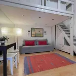 B15 Downtown Cosy Apartment