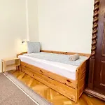 Bank5 Central Apartment