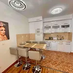 Tk Stylish Free Private Parking Garage