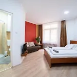 Seasons Design Rooms Budapest