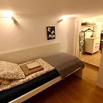 Goldcentral Apartment Gozsdu Studio
