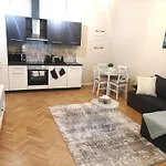 H30 Budapest Central Apartment