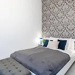 Central - Stylish - Spacious