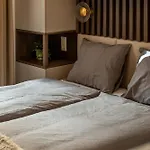 D52 Luxury Suite