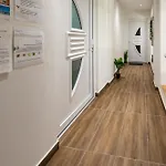 Astoria R91 One Bedroom Apartment