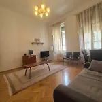 Budapest Apartment Close To New York Palace
