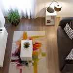 Modern Stylish Loft Next To New York Palace
