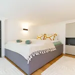 Harmonic Apartment In Bem Square