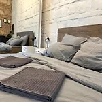 Urban Studio With Private Garden Near Andrassy