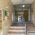 Green City Apartment Budapest - Free Garage, Ac, Wi-Fi, Balcony, Electric Blinds